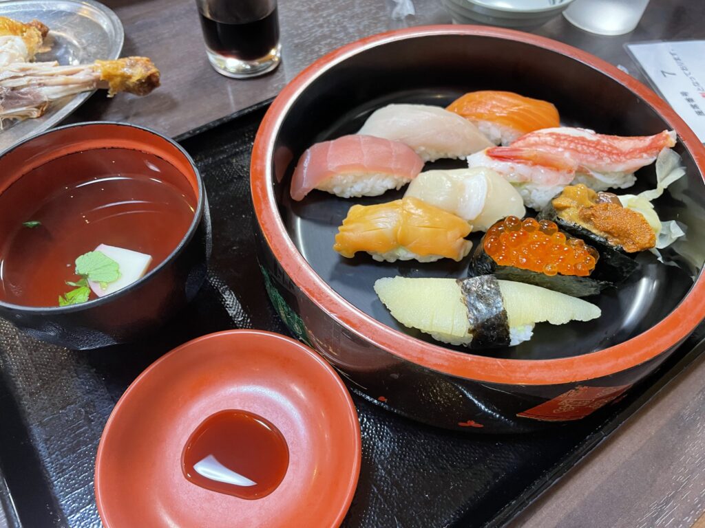 Sushi at Naruto Honten Otaru